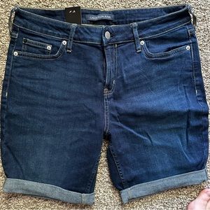 NWT Calvin Klein Bermuda shorts
